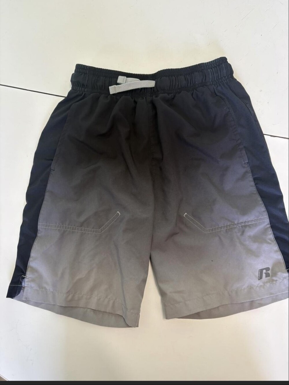 Russell Athletic Black & Gray Gradient Kids Shorts Size L (10-12)